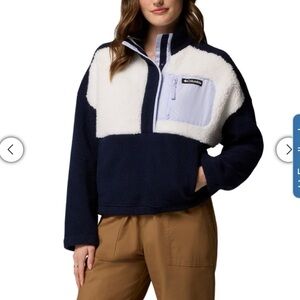 Columbia Women's Navy and Cream Teddy Fleece Cropped Jacket Medium